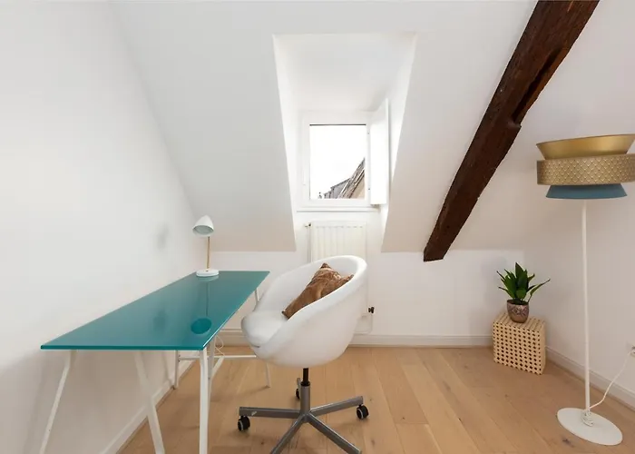 Appartement Petite France-cathedrale, Duplex 100m2- 3 *